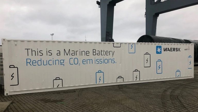 Maersk stawia na akumulatory elektryczne w swoich kontenerowcach - GospodarkaMorska.pl