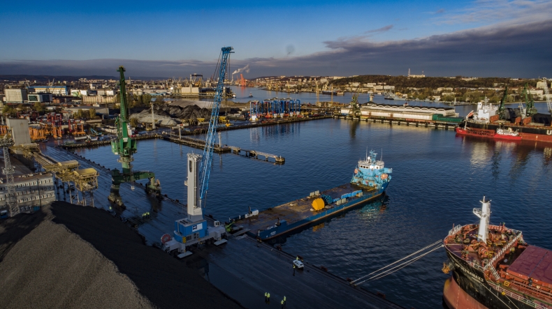 Nowy dźwig w HES Gdynia (foto, wideo) - GospodarkaMorska.pl