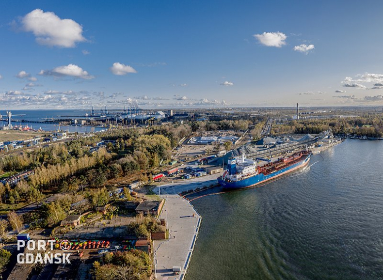 W Porcie Gdańsk zakończono kolejny etap modernizacji nabrzeży - GospodarkaMorska.pl