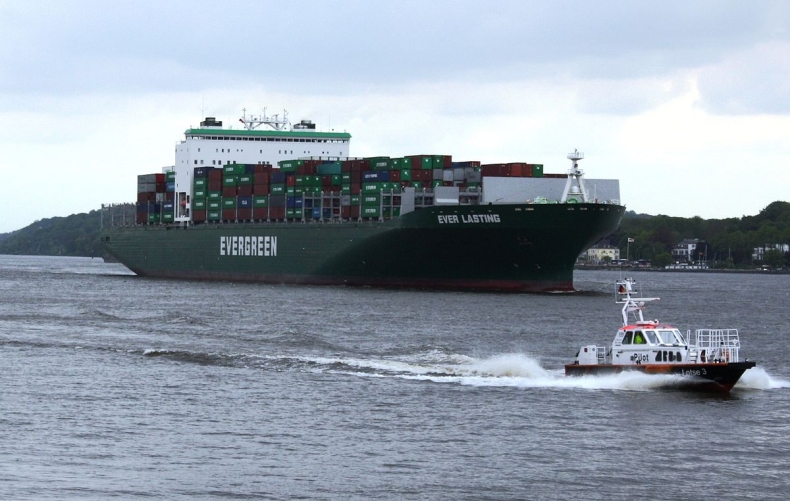 Evergreen z zamówieniem na cztery kontenerowce-giganty - GospodarkaMorska.pl
