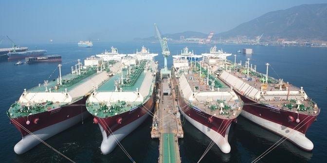 Katar chce powrócić na miejsce największego producenta LNG na świecie - GospodarkaMorska.pl
