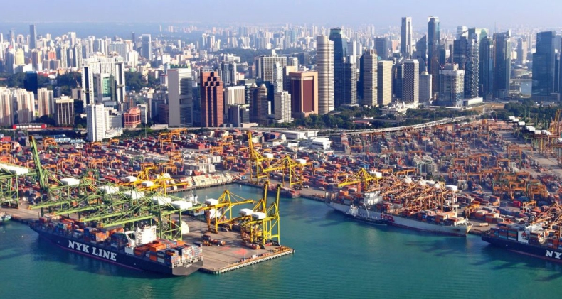 Coraz więcej statków czeka w kolejce do bunkrowanie w Singapurze - GospodarkaMorska.pl