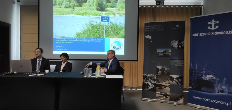 W Szczecinie podsumowano projekt badawczy mający poprawić żeglowność rzeki Odry - GospodarkaMorska.pl