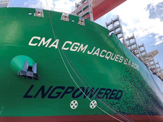 Port w Marsylii będzie bunkrował LNG dla jednostek CMA CMG - GospodarkaMorska.pl