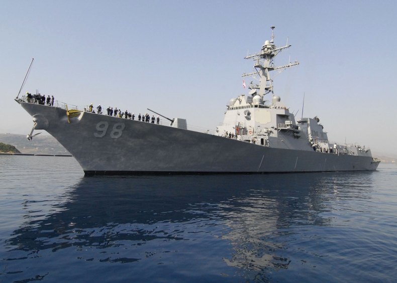 Marynarka wojenna USA przejęła transport irańskiej broni i części rakiet - GospodarkaMorska.pl