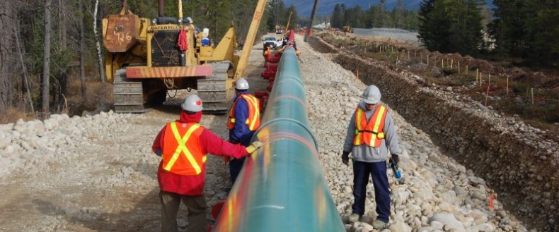 Mimo kontrowersji zaczęła się budowa naftociągu Trans Mountain - GospodarkaMorska.pl