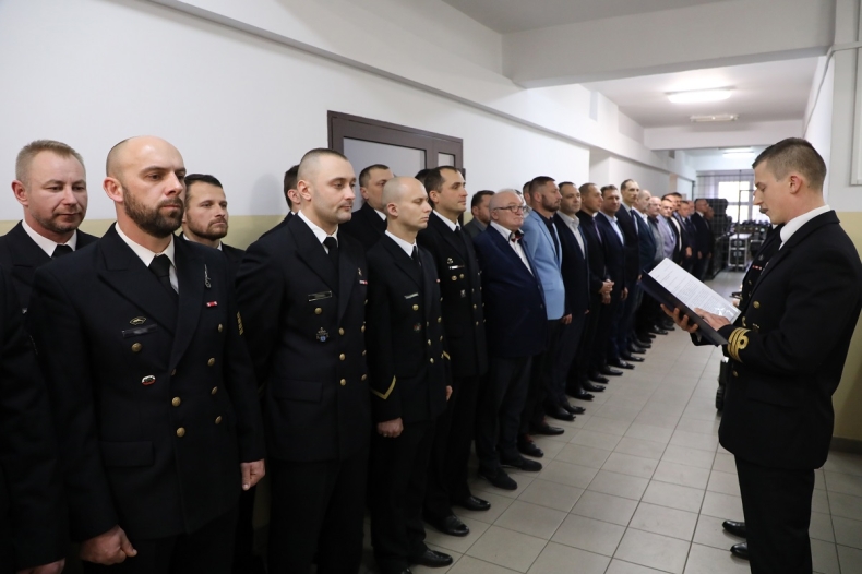 50 lat Grupy Nurków - Minerów 12. Dywizjonu Trałowców - GospodarkaMorska.pl