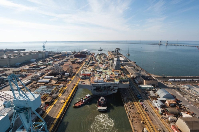 Zwodowano nowoczesny amerykański lotniskowiec John F. Kennedy (wideo) - GospodarkaMorska.pl