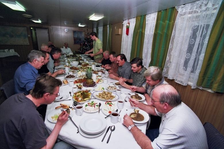 Boże Narodzenie na statkach PŻM - GospodarkaMorska.pl