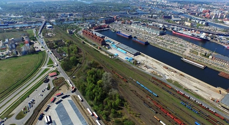 Ruszył remont torów w portach w Szczecinie i Świnoujściu - GospodarkaMorska.pl