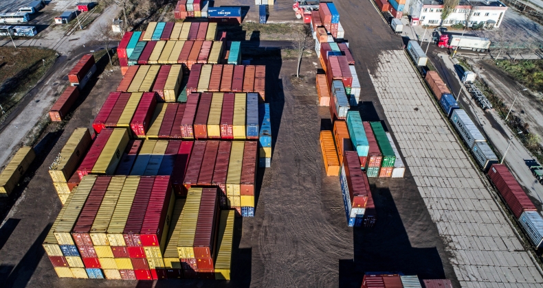 Loconi Intermodal rozwija transporty ładunków ciężkich - GospodarkaMorska.pl
