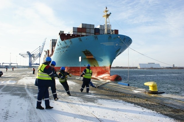 Mija 10 lat od zawinięcia pierwszego oceanicznego kontenerowca Maersk do DCT Gdańsk - GospodarkaMorska.pl