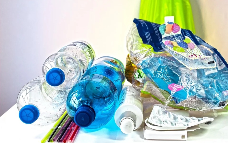 Norwegian Cruise Line eliminuje plastikowe butelki w całej flocie - GospodarkaMorska.pl