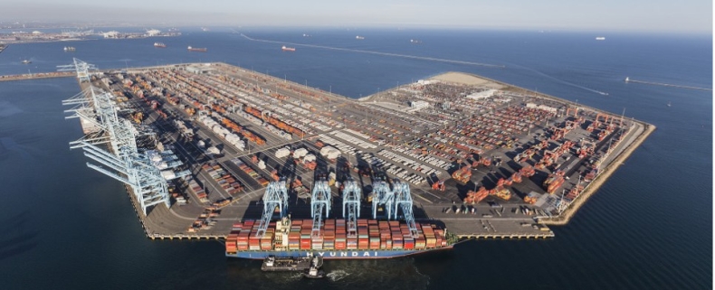 Mniejsze przeładunki w porcie Los Angeles. Powodem wojna celna z Chinami - GospodarkaMorska.pl