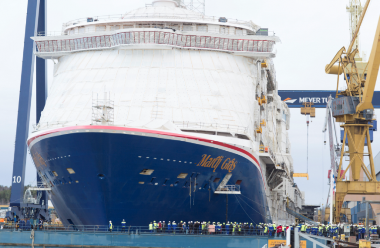 Pierwszy amerykański wycieczkowiec z napędem LNG zwodowany - GospodarkaMorska.pl