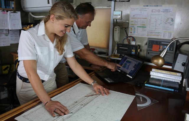 Uniwersytet Morski w Gdyni partnerem akcji „Dziewczyny na Politechniki” - GospodarkaMorska.pl