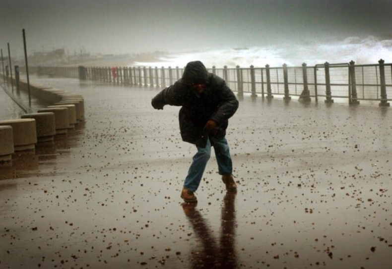 W. Brytania: Ostrzeżenia meteorologiczne w związku ze sztormem Ciara - GospodarkaMorska.pl