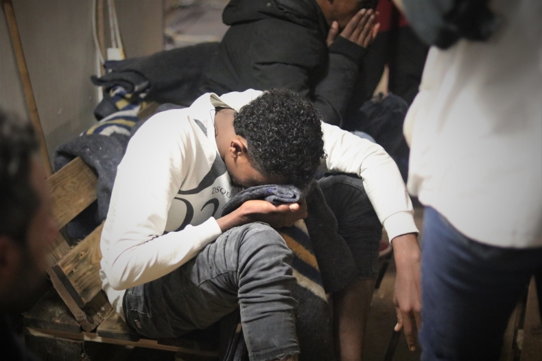 Co najmniej 14 osób zginęło w wyniku zatonięcia łodzi z uchodźcami - GospodarkaMorska.pl