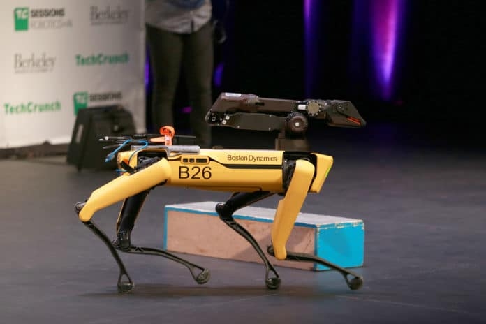 Pies-robot będzie patrolował norweską platformę wiertniczą (wideo) - GospodarkaMorska.pl