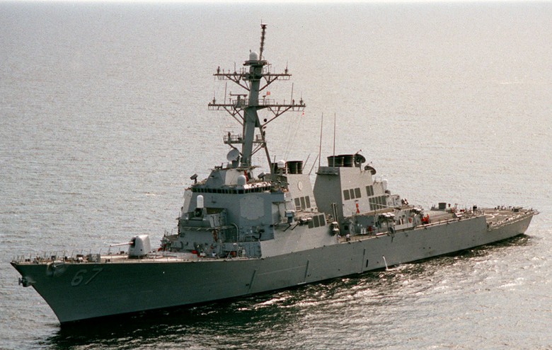 Sudan zawarł ugodę z rodzinami ofiar ataku terrorystycznego na okręt USS Cole - GospodarkaMorska.pl