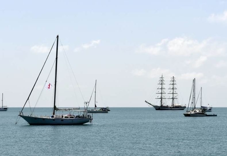 Żeglarze polonijni spotkali się w Belize - GospodarkaMorska.pl