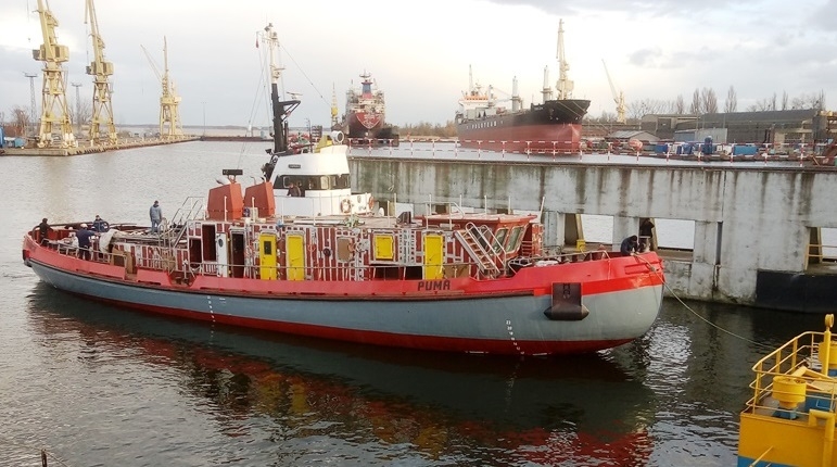 Lodołamacz Puma zwodowany - GospodarkaMorska.pl