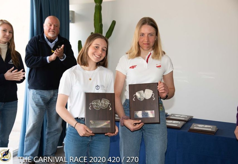Zofia Korsak i Karolina Cendrowska wygrały regaty Carnival Race w San Remo w klasie 420 - GospodarkaMorska.pl