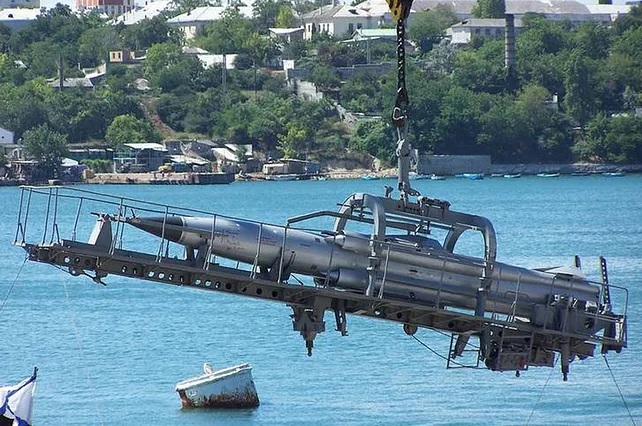 W Rosji po raz pierwszy wystrzelono z okrętu pocisk hipersoniczny Cyrkon - GospodarkaMorska.pl