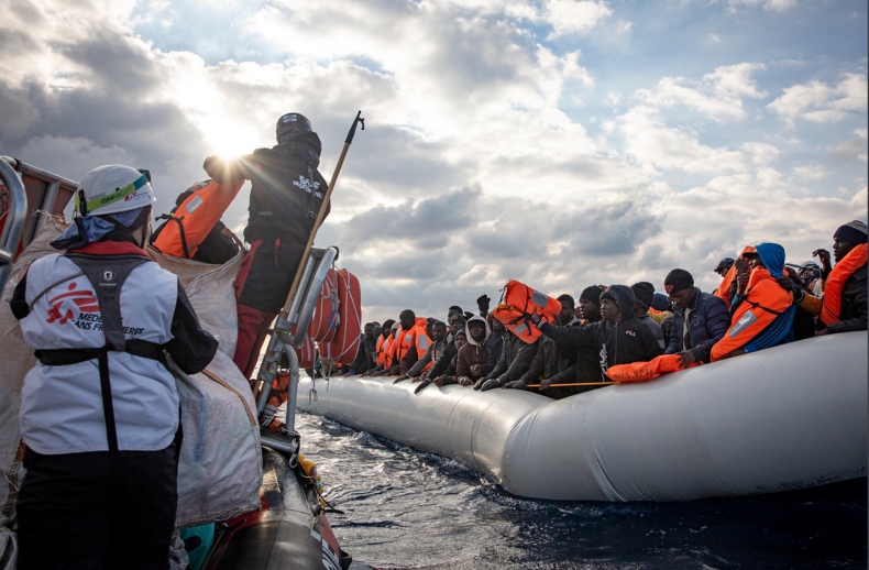 Cypr Północny przyjął łódź z uchodźcami, których nie wpuścili cypryjscy Grecy - GospodarkaMorska.pl