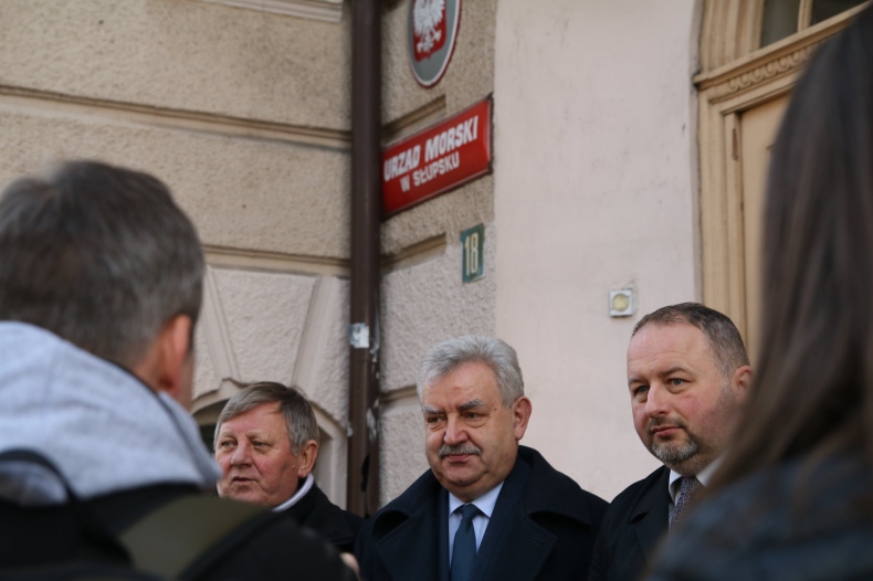 Senator Kazimierz Kleina prosi o wstrzymanie decyzji w sprawie likwidacji Urzędu Morskiego w Słupsku - GospodarkaMorska.pl