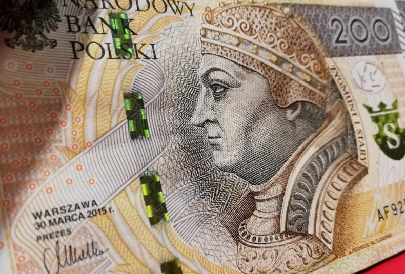 Arak: pakiet antykryzysowy będzie skuteczny, jeżeli opanujemy pandemię - GospodarkaMorska.pl