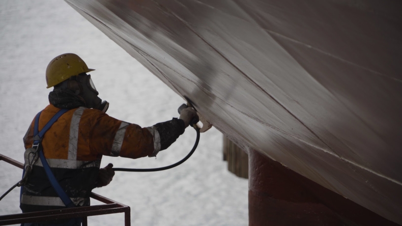 W najbliższych dniach przedsiębiorcy będą decydować o utrzymaniu lub cięciu etatów - GospodarkaMorska.pl