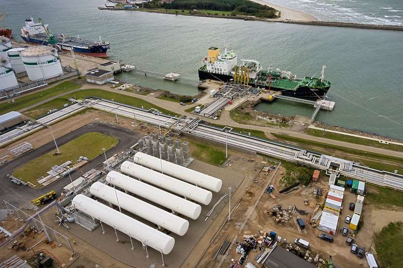 PGNiG sprzedało pierwsze ładunki LNG z instalacji w Kłajpedzie - GospodarkaMorska.pl
