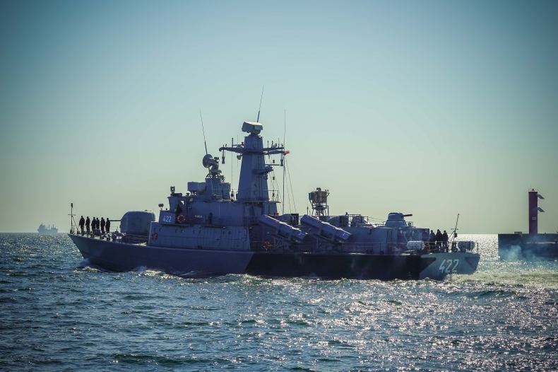 Szkolenie ogniowe na morzu - GospodarkaMorska.pl