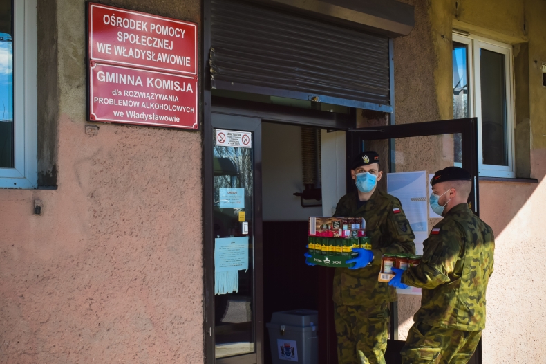 Marynarze wspierają potrzebujących - GospodarkaMorska.pl