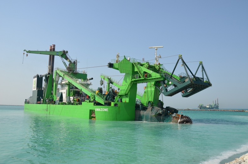 Przekazano plac budowy wykonawcy pogłębienia toru wodnego Świnoujście-Szczecin - GospodarkaMorska.pl