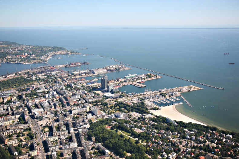 Oświadczenie Zarządu Morskiego Portu Gdynia w sprawie protestu aramtorów wędkarstwa morskiego - GospodarkaMorska.pl