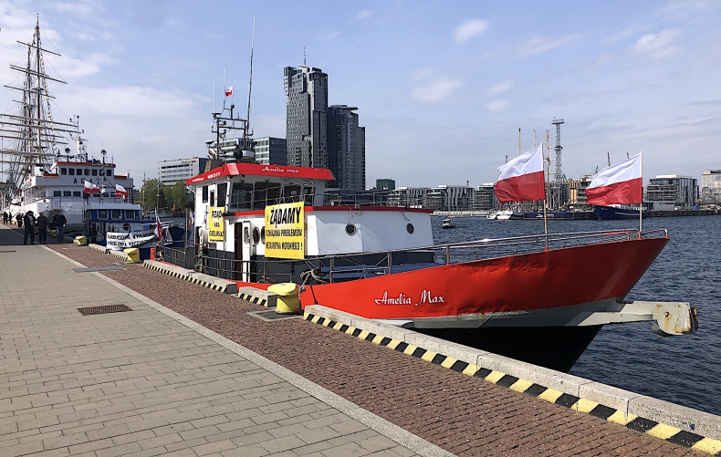 Pomorskie: Protestujący rybacy rekreacyjni apelują do premiera [foto] - GospodarkaMorska.pl