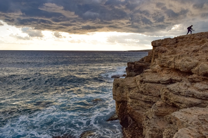 Grecja i Cypr chcą, aby pierwsi turyści przyjechali już w lipcu - GospodarkaMorska.pl