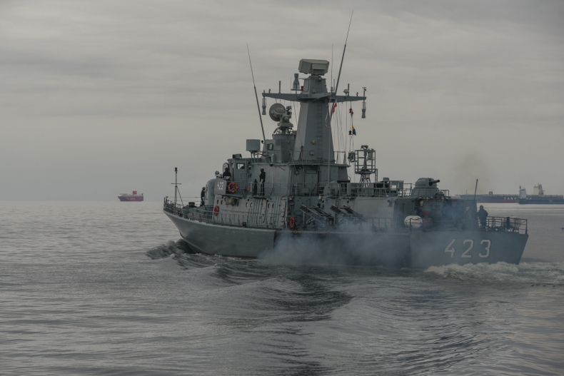 Bałtyk pod ostrzałem: szkolenie morskie na pokładzie ORP Grom - GospodarkaMorska.pl