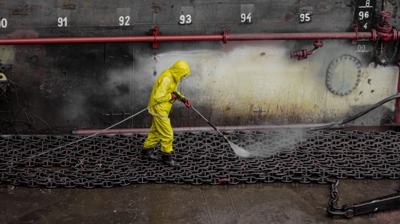 Możliwe wyhamowanie wzrostu płac w związku z zamrożeniem gospodarki - GospodarkaMorska.pl