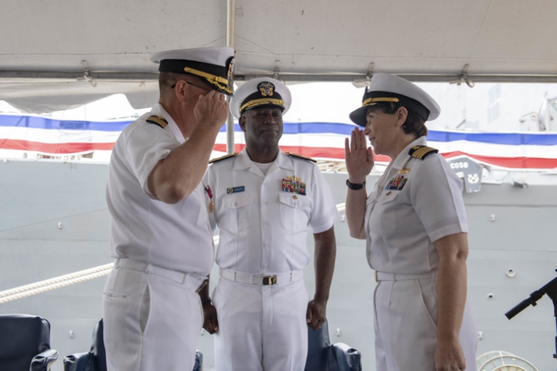 U.S. Navy zwalnia dowódcę po rozlewie ropy naftowej - GospodarkaMorska.pl