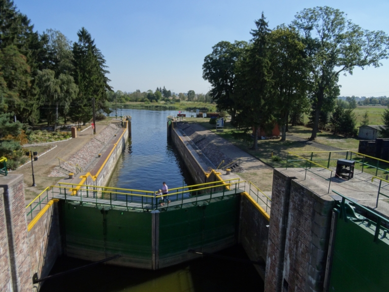 Samorządowcy sprzeciwiają się ograniczaniu czasu otwarcia śluz na Pętli Żuławskiej - GospodarkaMorska.pl