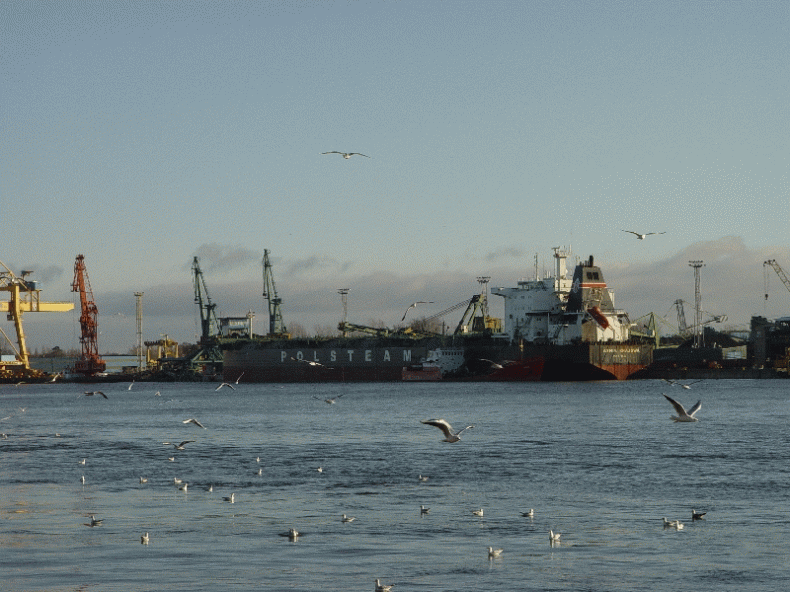 Port w Świnoujściu z lotu ptaka [wideo] - GospodarkaMorska.pl