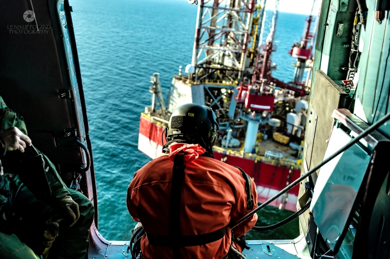 Morskie szkolenie śmigłowców Mi-17 [foto] - GospodarkaMorska.pl