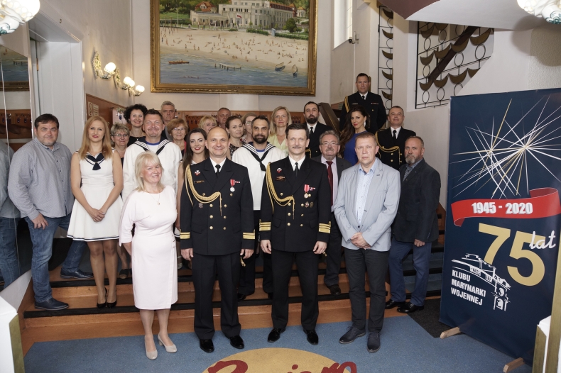 75 lat Klubu Marynarki Wojennej Riwiera - GospodarkaMorska.pl