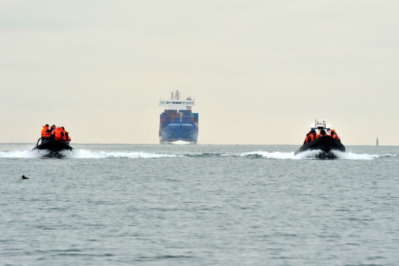 Próby morskie łodzi dla ORP Ślązak - GospodarkaMorska.pl
