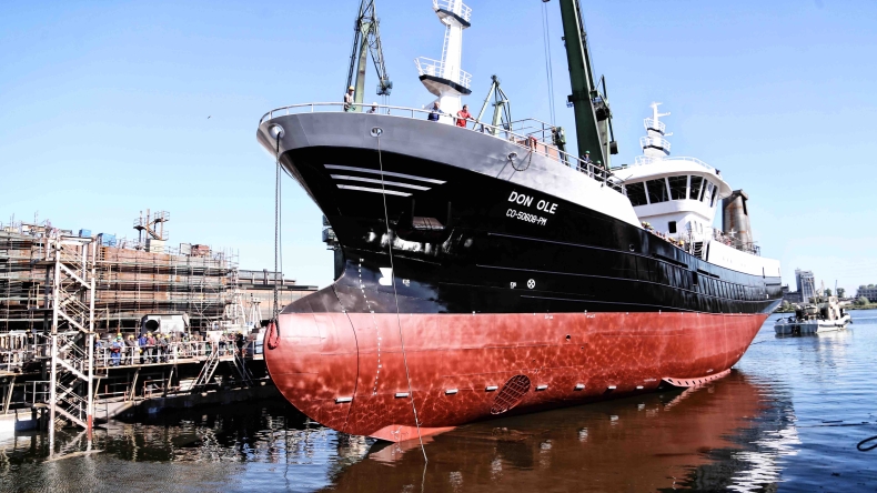 Podwójne wodowanie w stoczni Nauta - GospodarkaMorska.pl