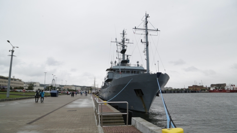 FGS Helmsand w gdyńskim porcie - GospodarkaMorska.pl