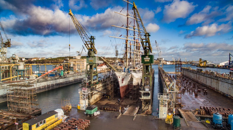Dar Młodzieży przechodzi remont w SR Nauta. Będzie jak nowy - GospodarkaMorska.pl